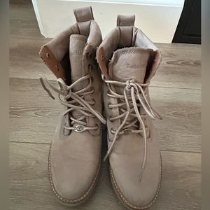 TIMBERLAND lace up boots
